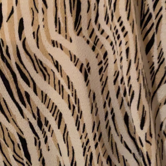 H&M Animal print top - Picture 6 of 6